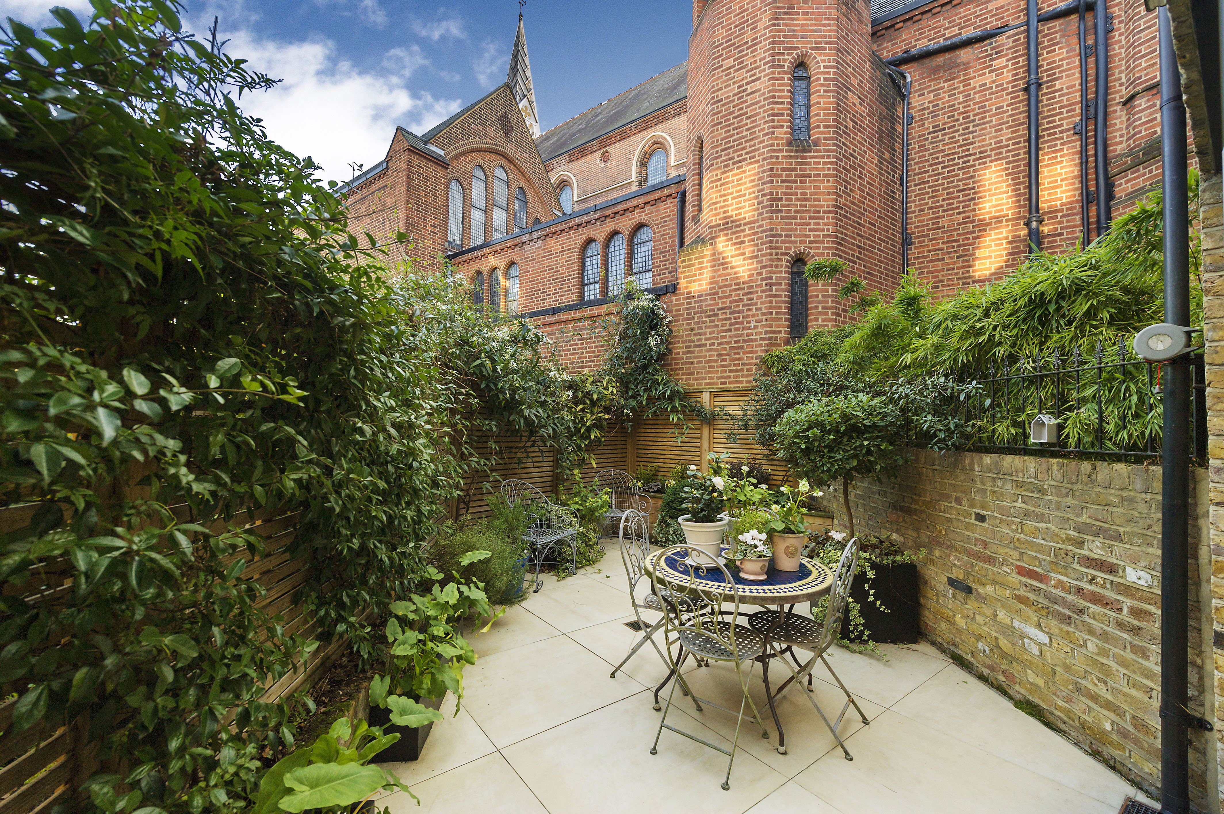 Property sold in Bourne Street, Belgravia, London, SW1 Residential