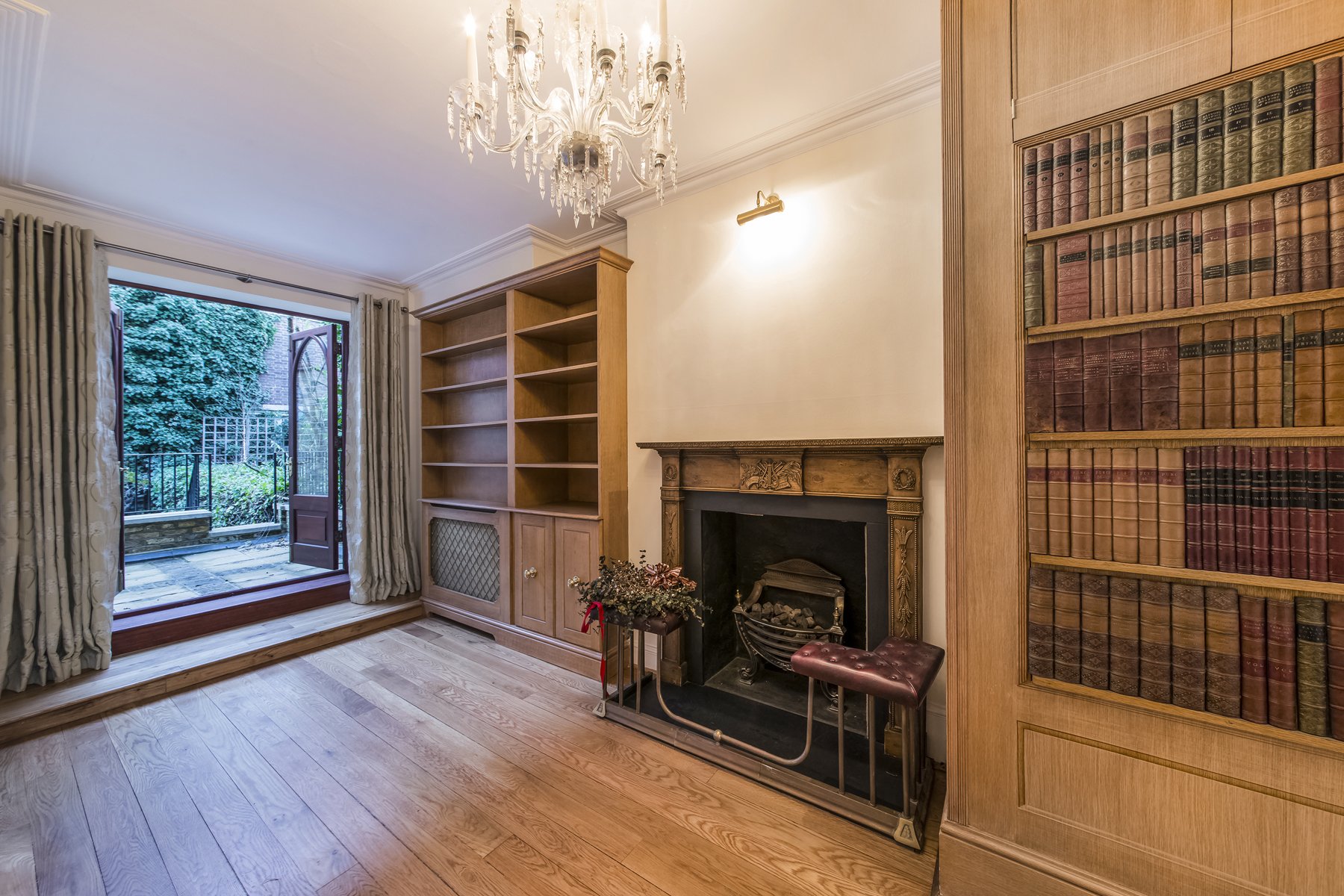 House sold in Brompton Square, Knightsbridge, London SW3 Residential