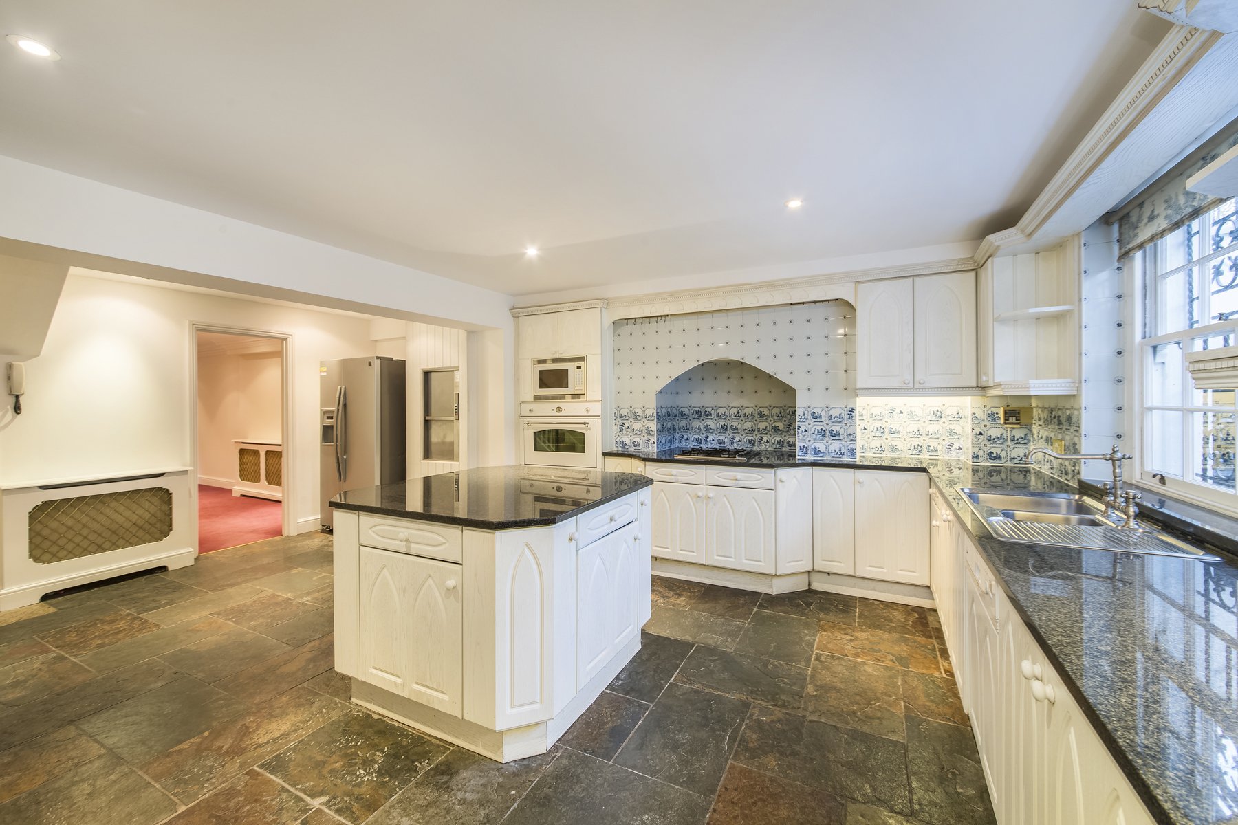 House sold in Brompton Square, Knightsbridge, London SW3 Residential