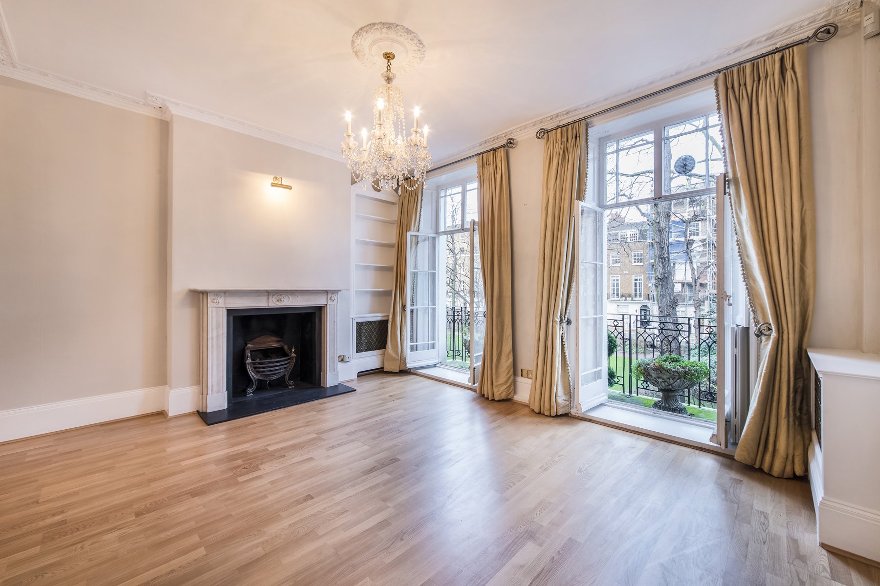 House sold in Brompton Square, Knightsbridge, London SW3 Residential