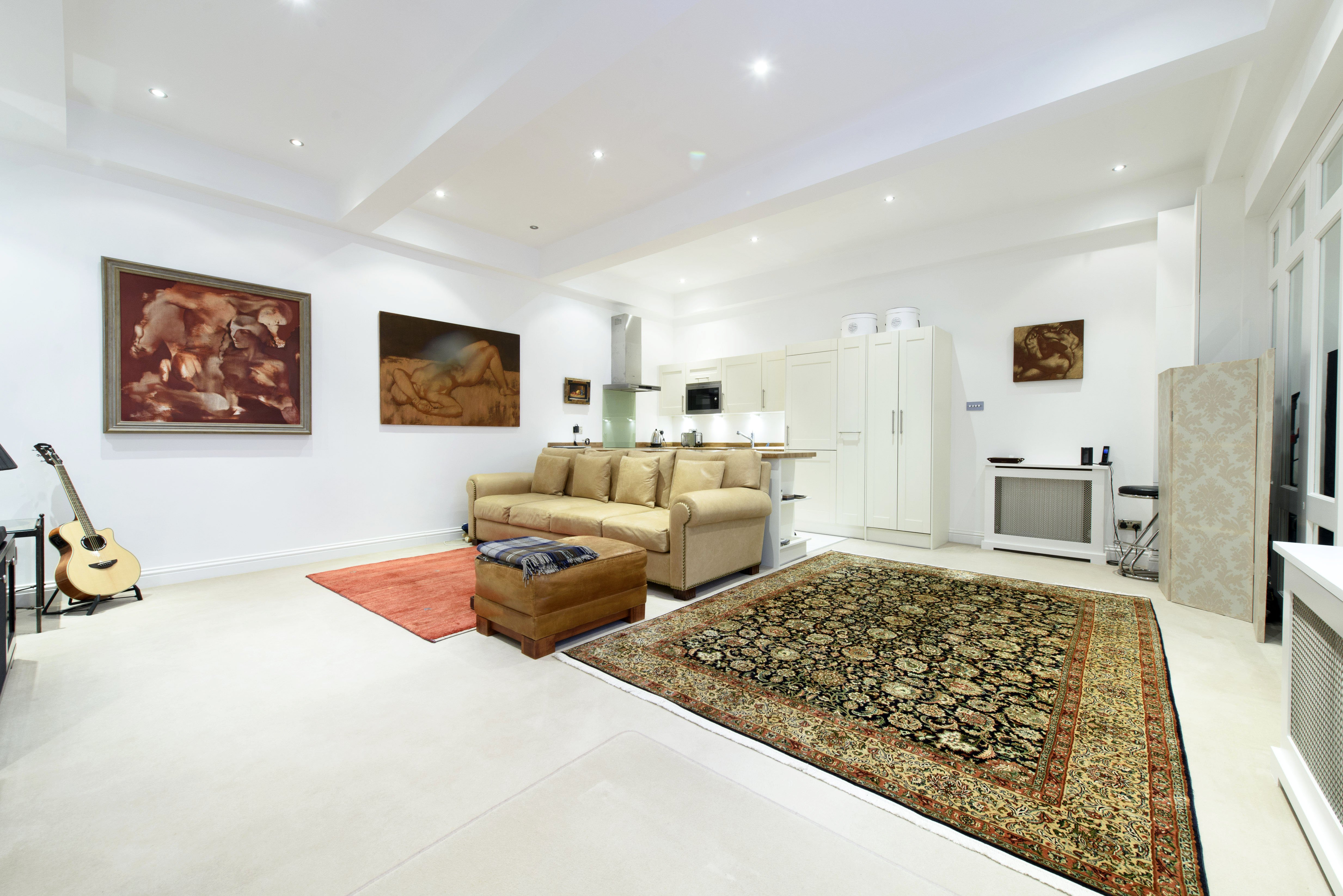Property for sale in Eaton Terrace Mews Residential Sales Property