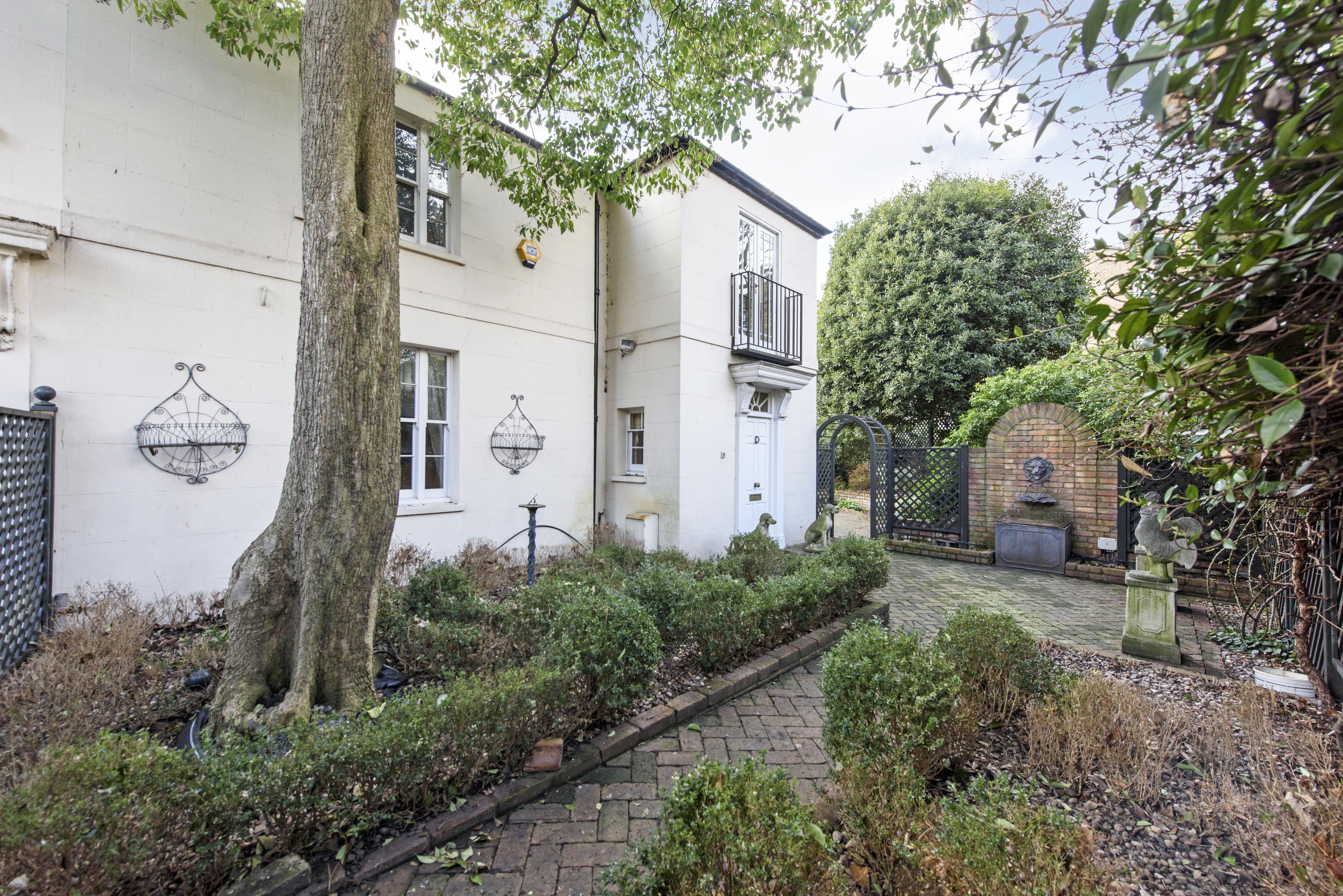 Property sold in Ranelagh Cottages, Belgravia, SW1W Residential Sales