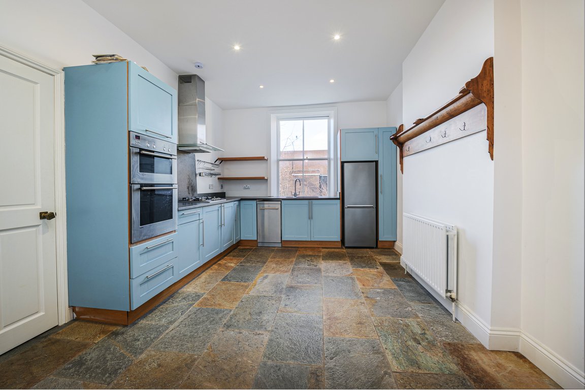 Property to rent in Cathcart Road, Chelsea, SW10 | Residential Lettings ...